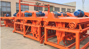 幾種不同的槽式翻堆機介紹